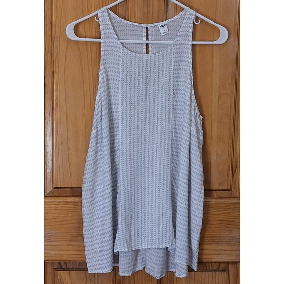 Old Navy Tops - Old Navy Sleeveless Top Women's Large Lightweight Flowy Keyhole Geometric Layer